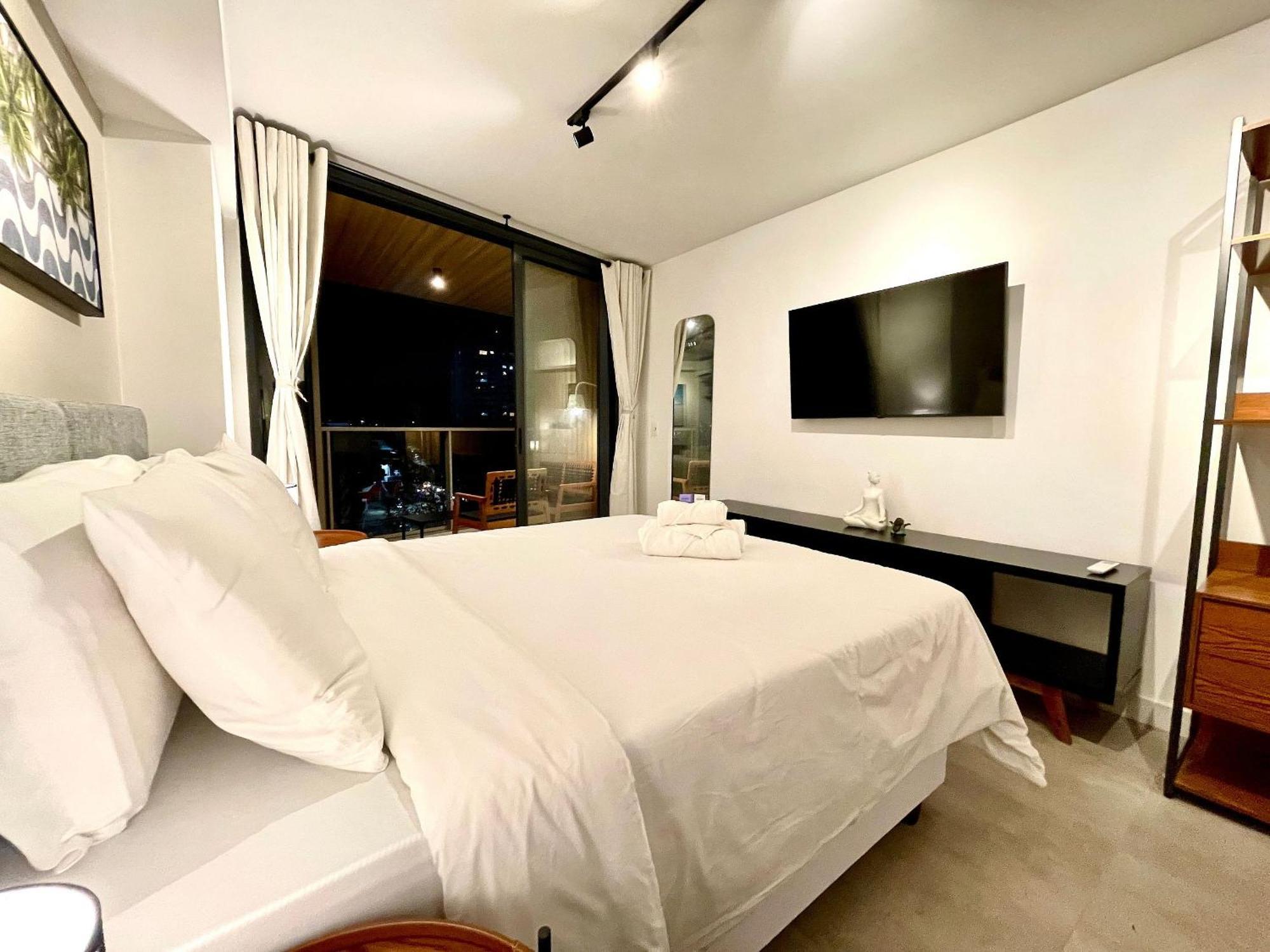 Apartamento Leblon - Vista Cristo, Piscina E Academia. *
